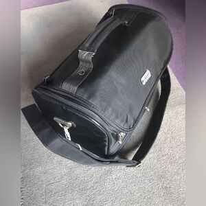 DELSEY Vanity Case Luggage Cosmetics Bag Black Toileteries Make-Up + Strap